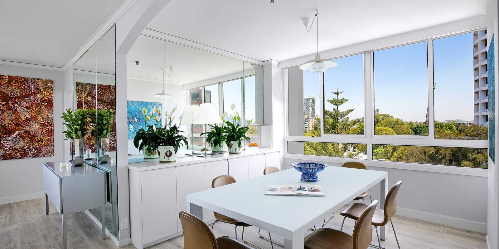 15/2-12 Eastbourne Road Darling Point