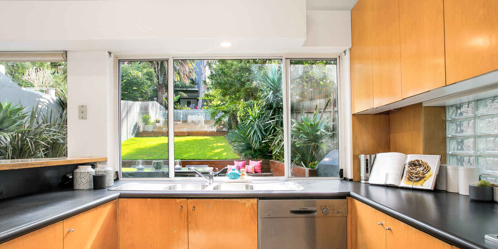 82 Old South Head Road Vaucluse 82 Old South Head Road Vaucluse