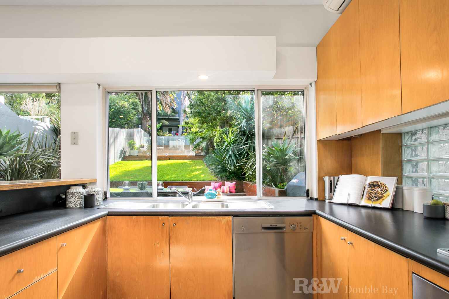 82 Old South Head Road Vaucluse