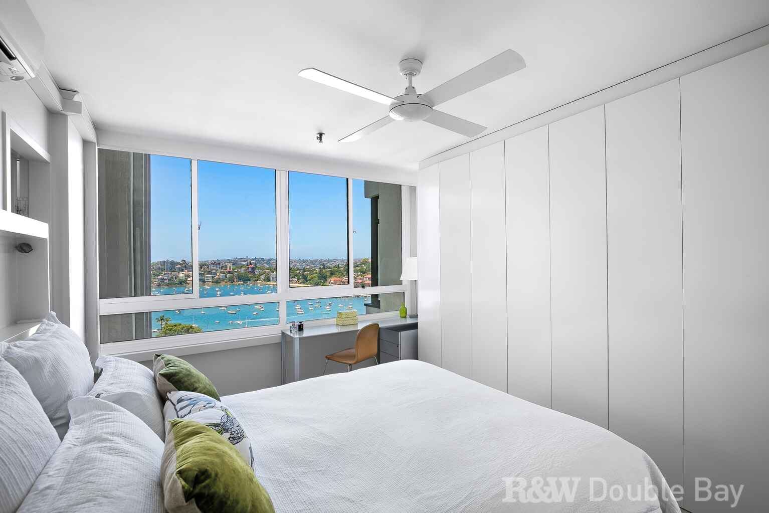 15/2-12 Eastbourne Road Darling Point