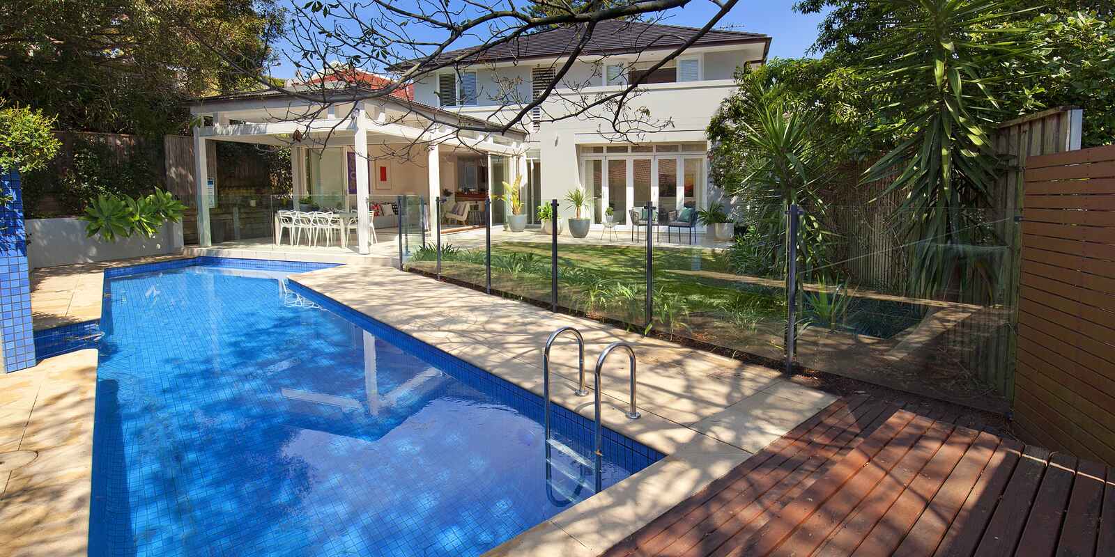 2 Latimer Road  Bellevue Hill