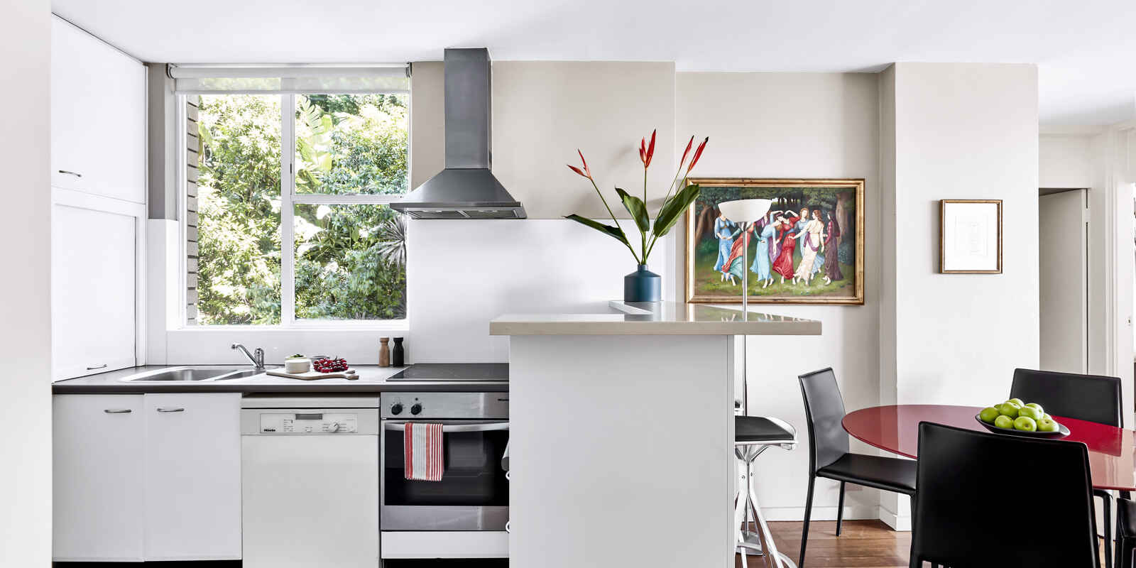 9/16-18 Eastbourne Road Darling Point