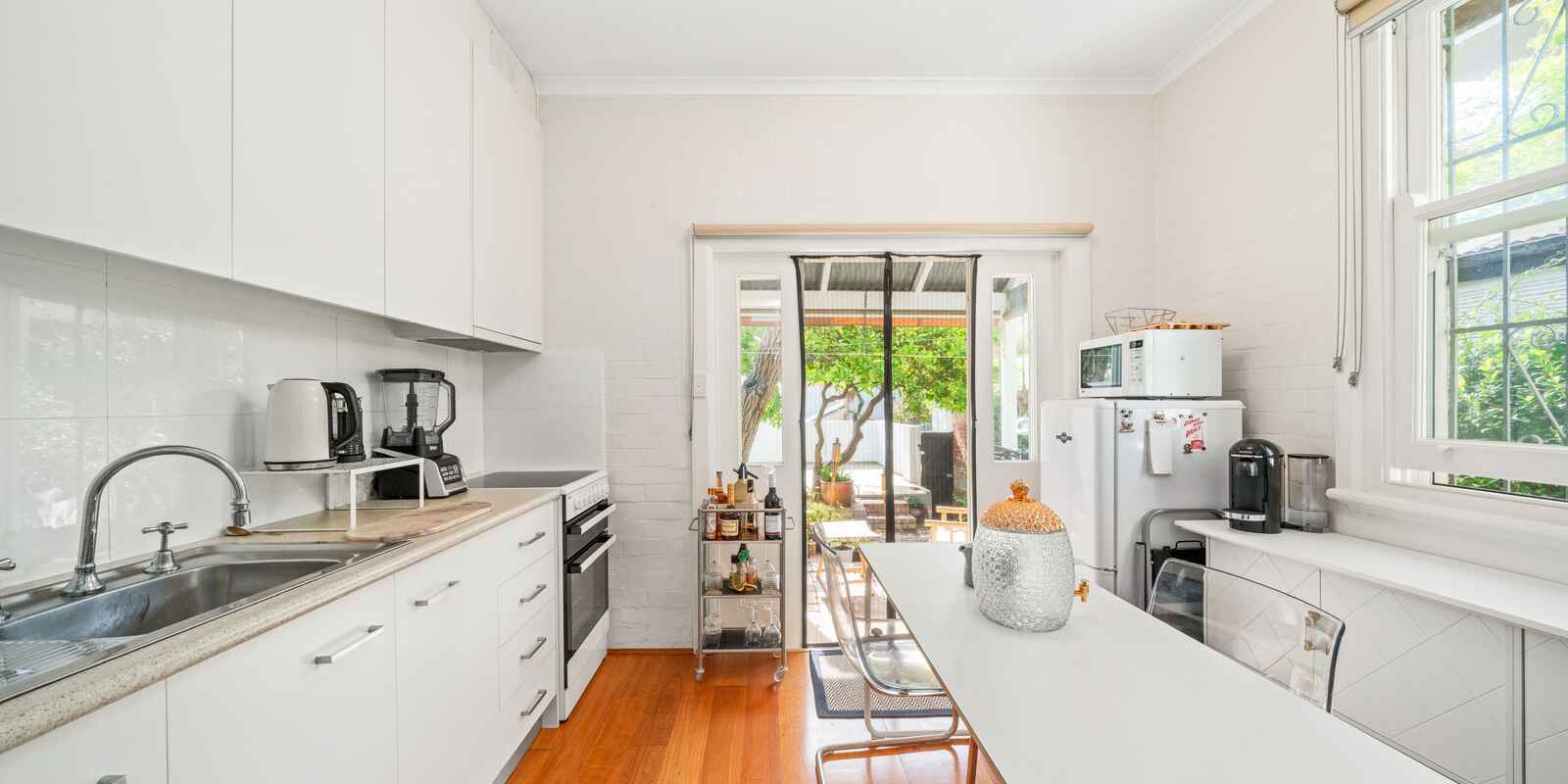 2/11 Tusculum Street Potts Point 2/11 Tusculum Street Potts Point