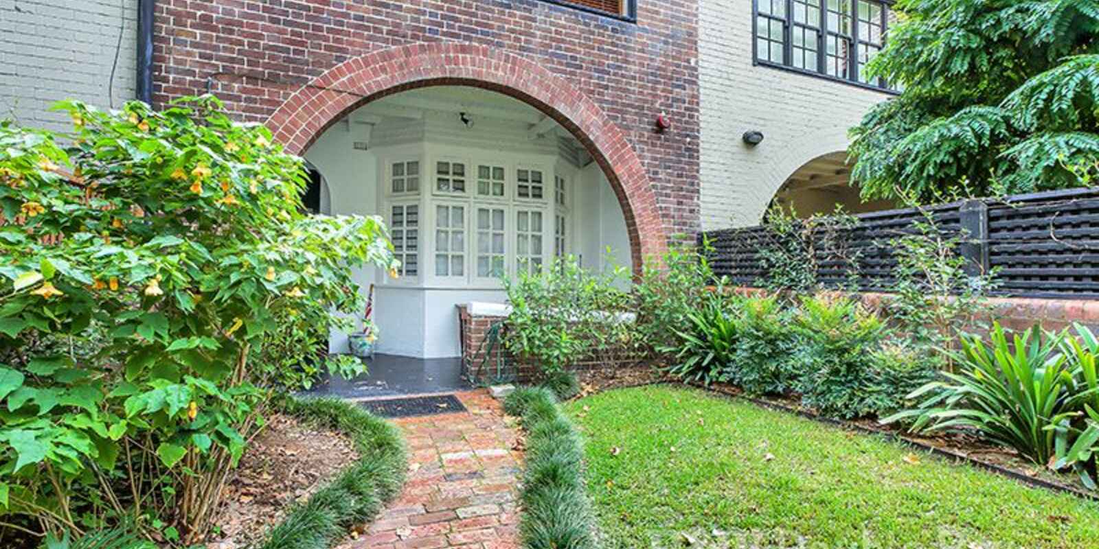 2/11 Tusculum Street Potts Point