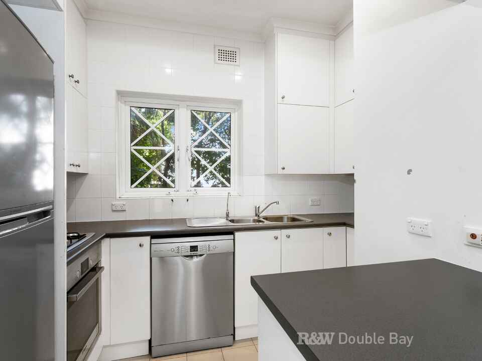 8/20 Plumer Road Rose Bay