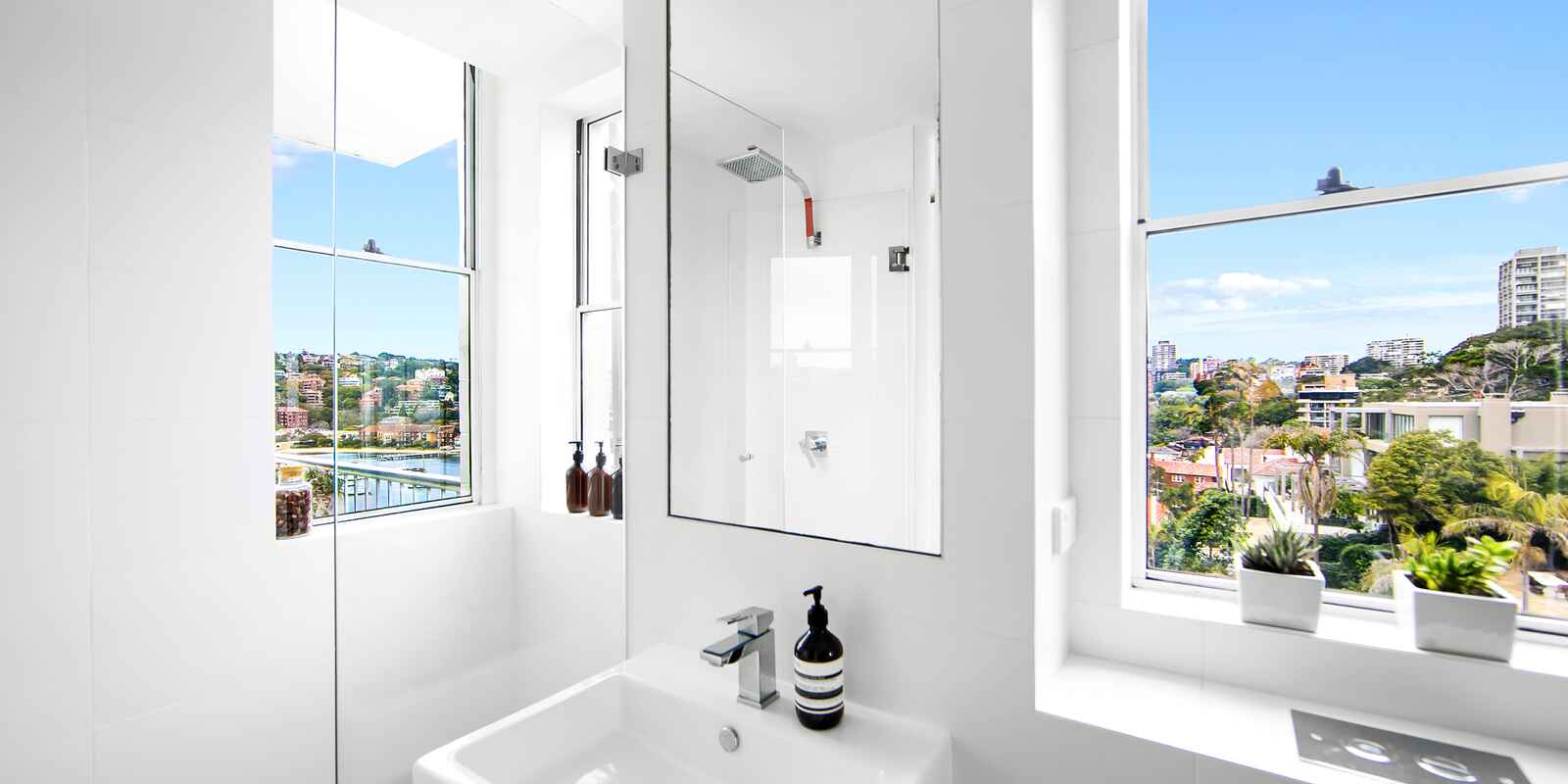 P2/35a Sutherland Crescent Darling Point