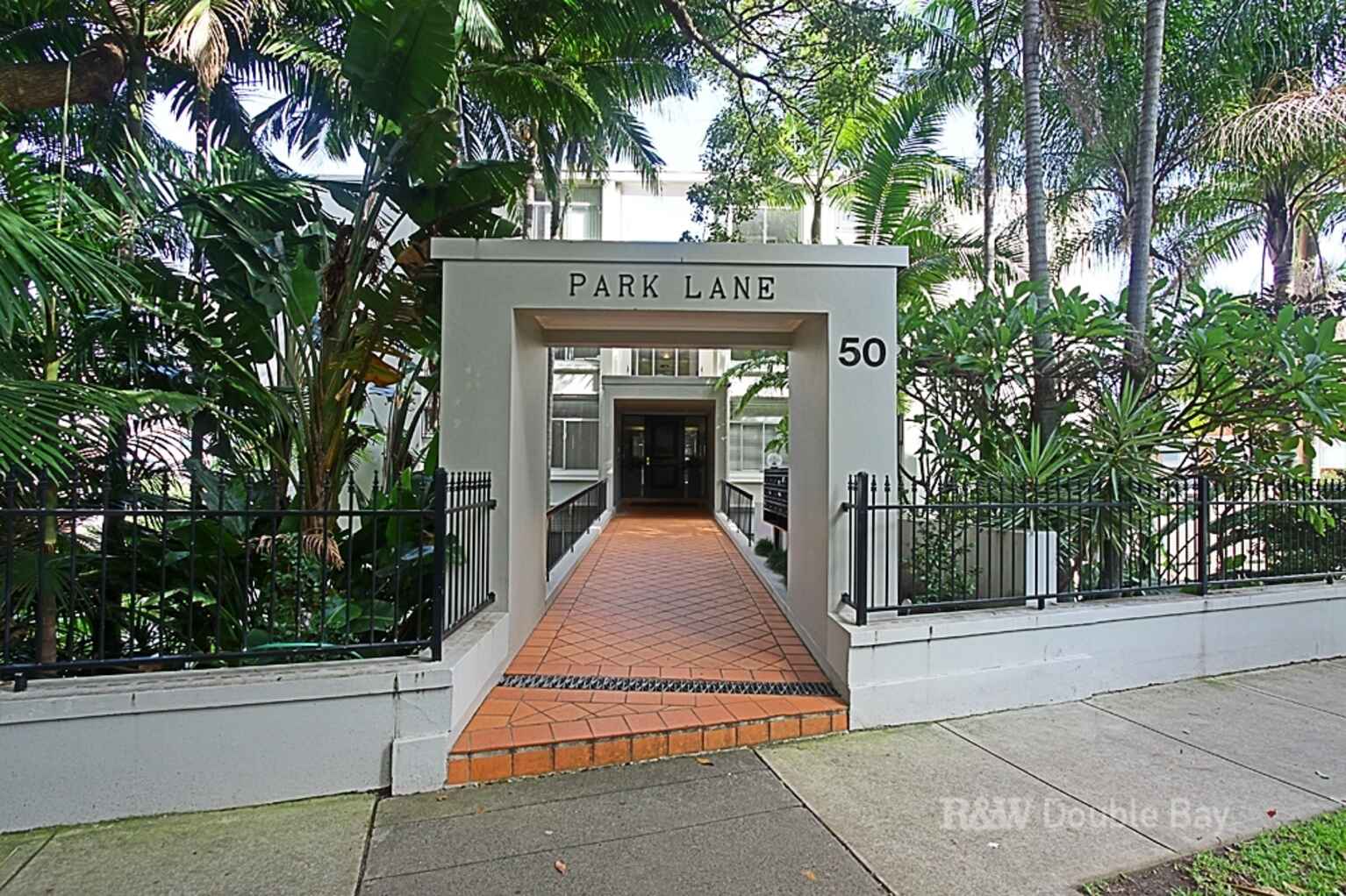 10/50 Darling Point Road Darling Point