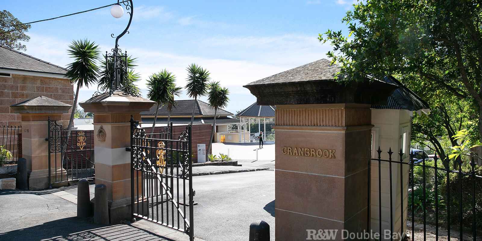 37 Drumalbyn Road Bellevue Hill