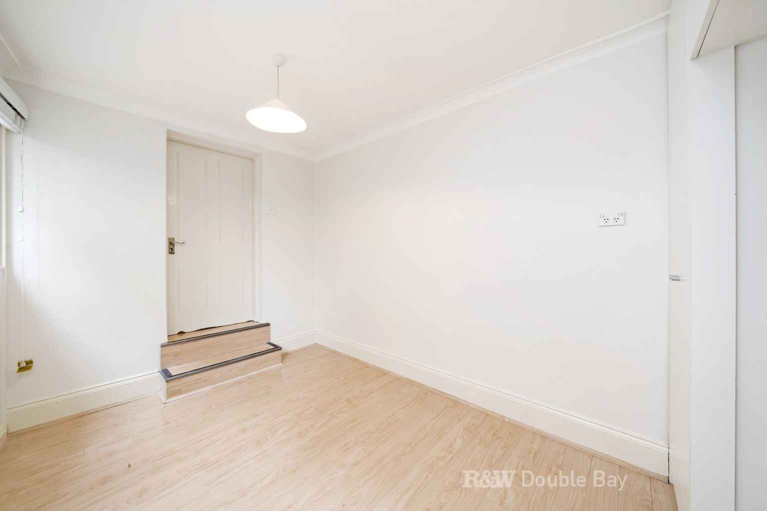 24 Queen Road Paddington