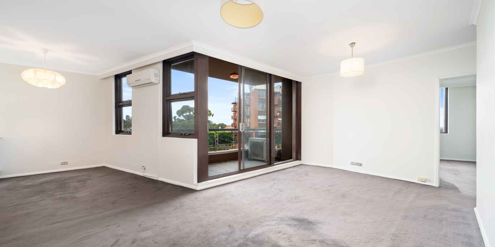 5B/2 Cook Road Centennial Park