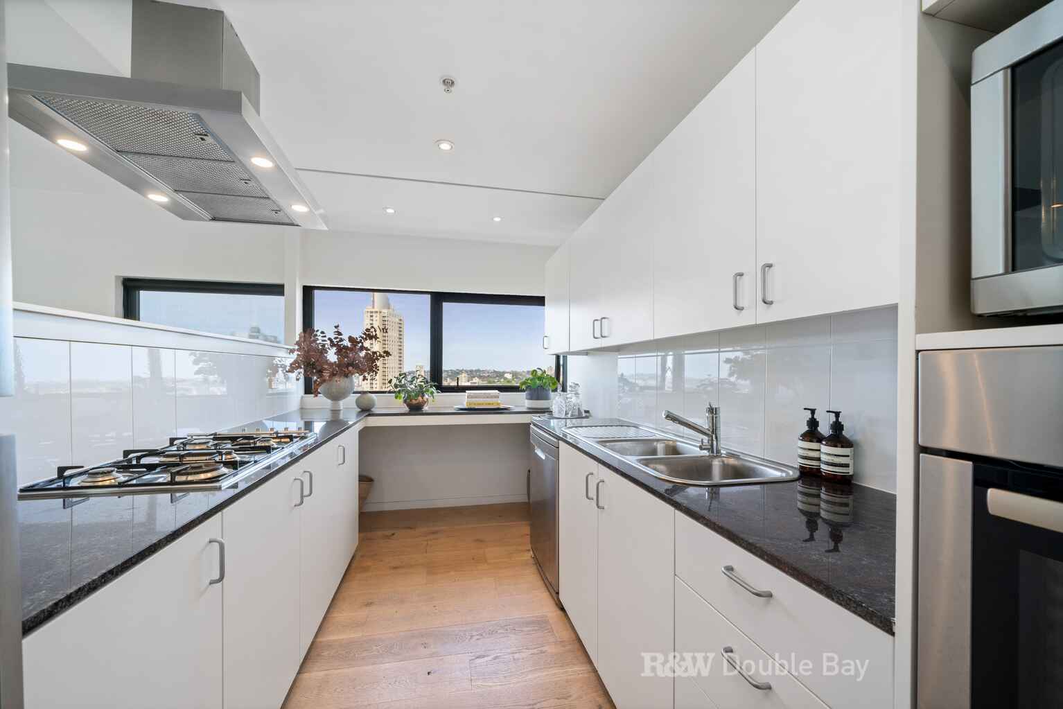 2304/184 Forbes Street Darlinghurst