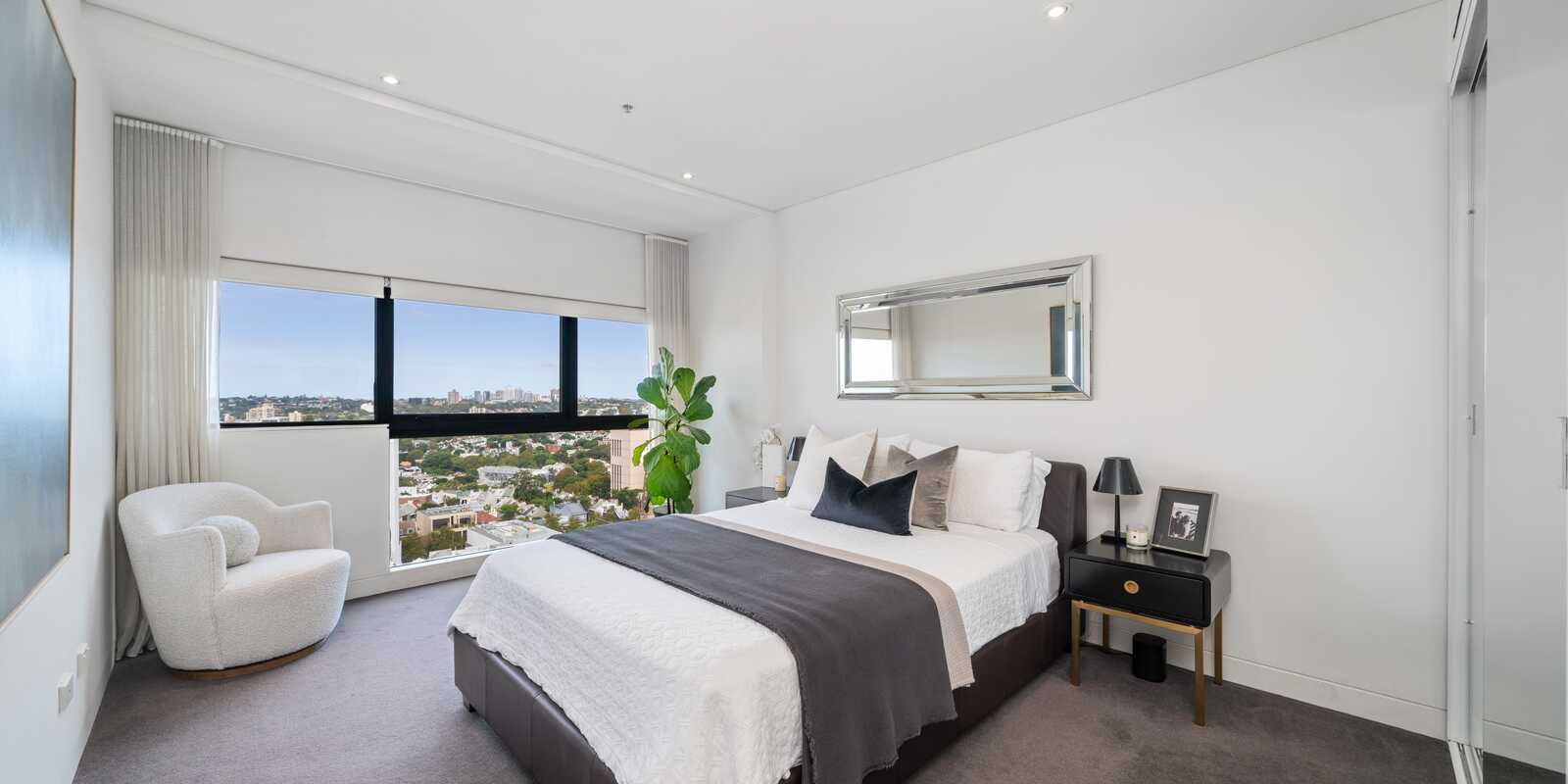 2304/184 Forbes Street Darlinghurst