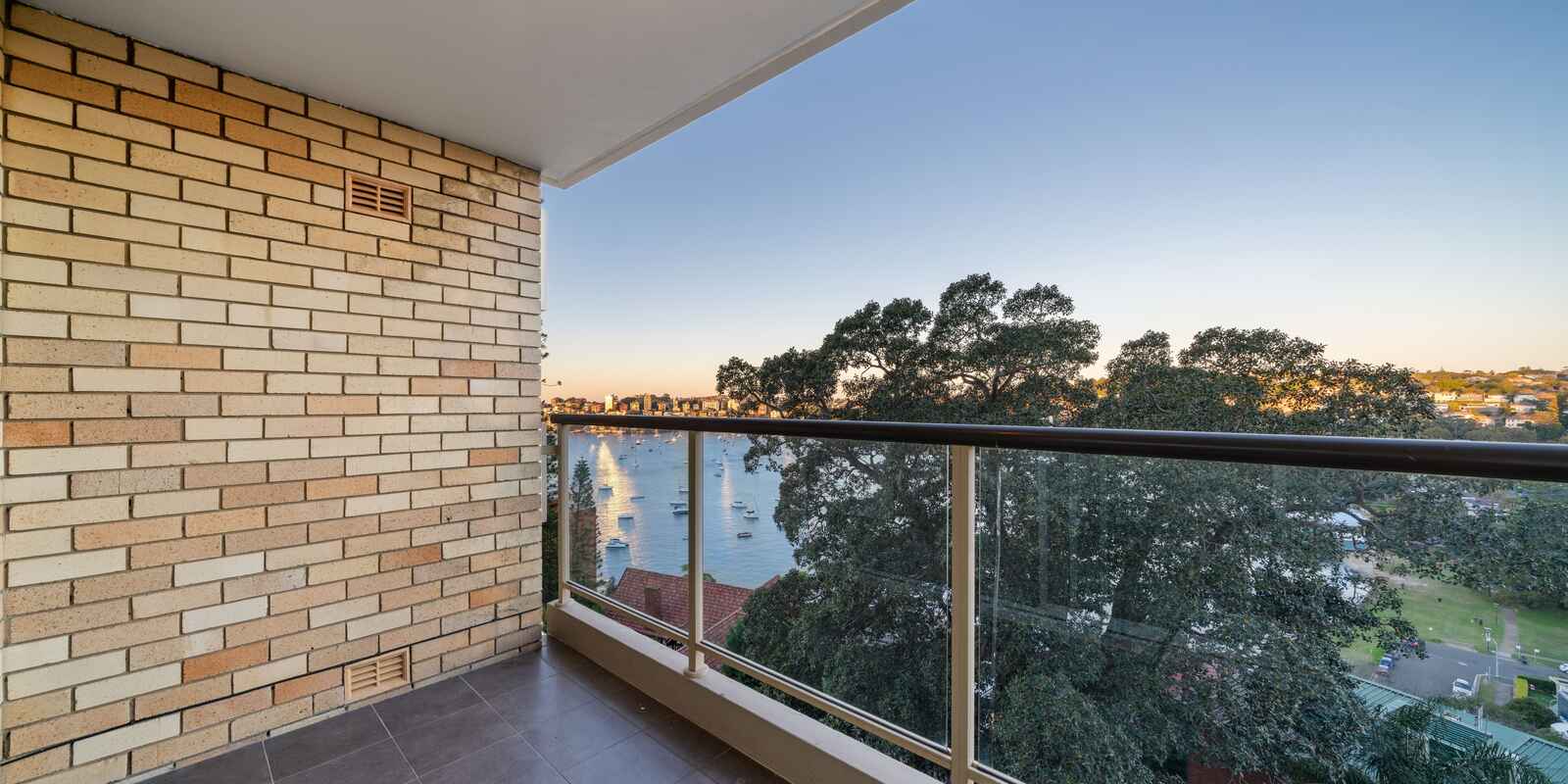 23/16-18 Eastbourne Road Darling Point