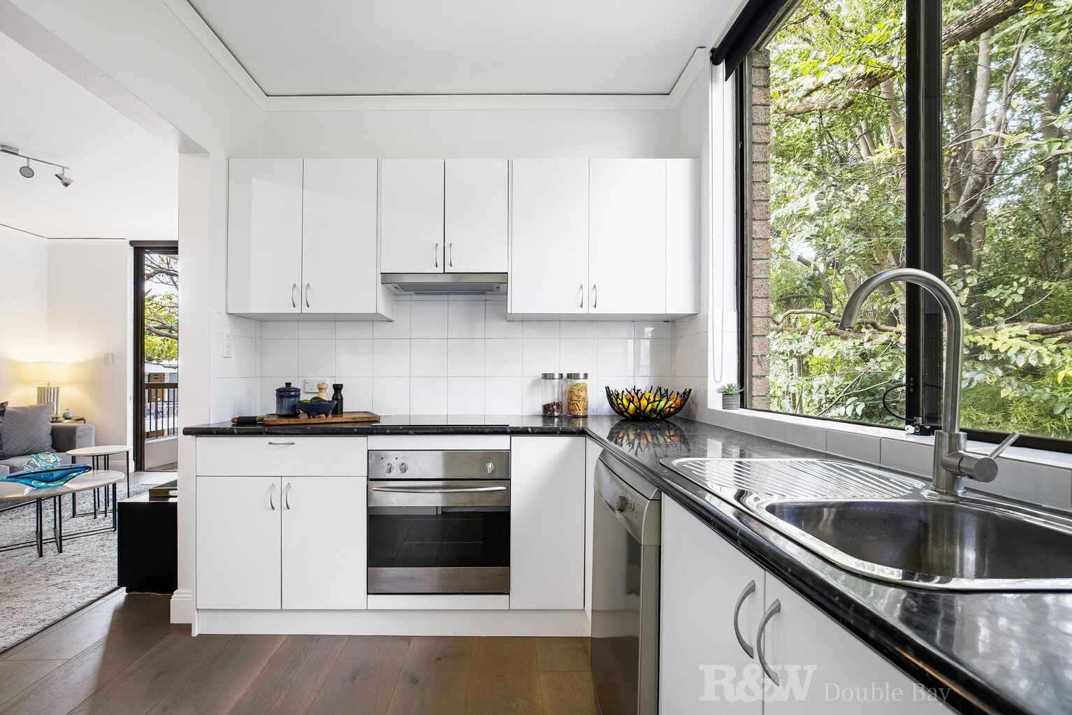 12/30 Benelong Crescent Bellevue Hill