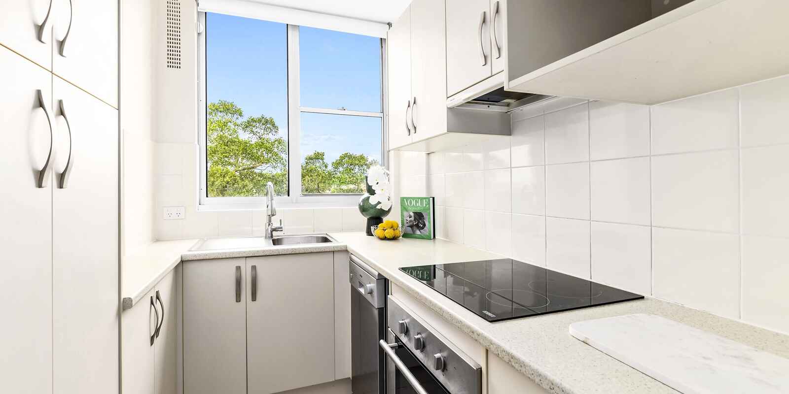 22/16-18 Eastbourne Road Darling Point