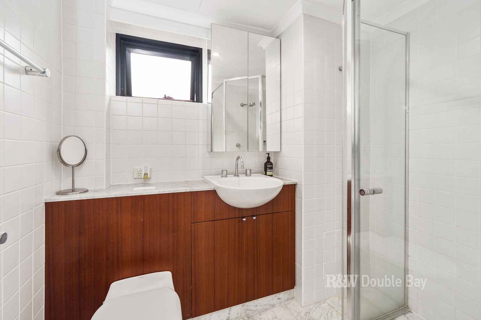 8/107 Darling Point Road Darling Point