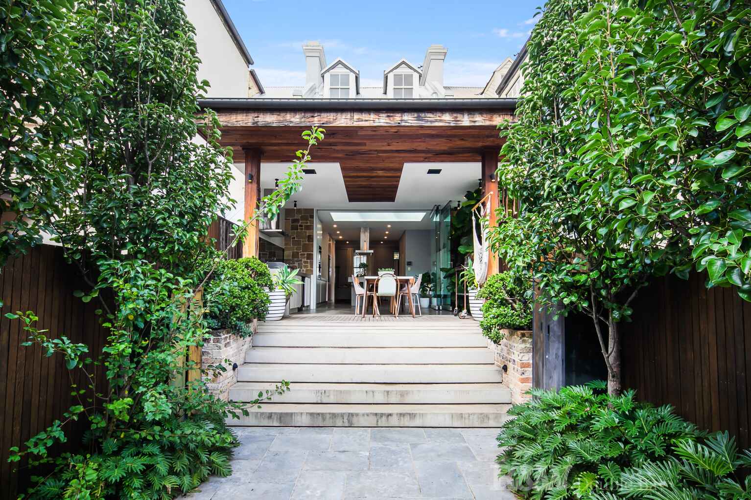 170 Cathedral Street Woolloomooloo