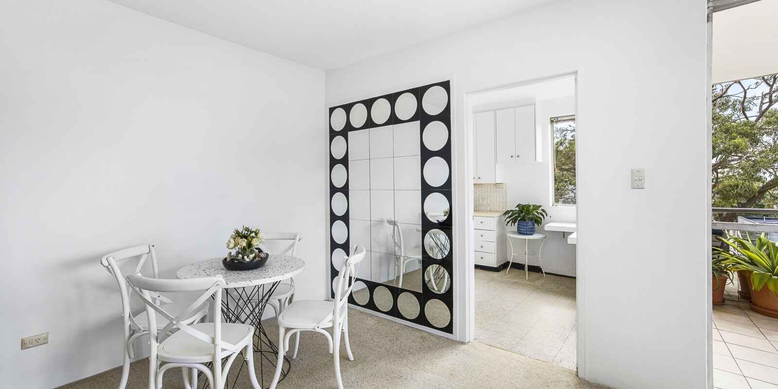 8/28 Simpson Street Bondi Beach