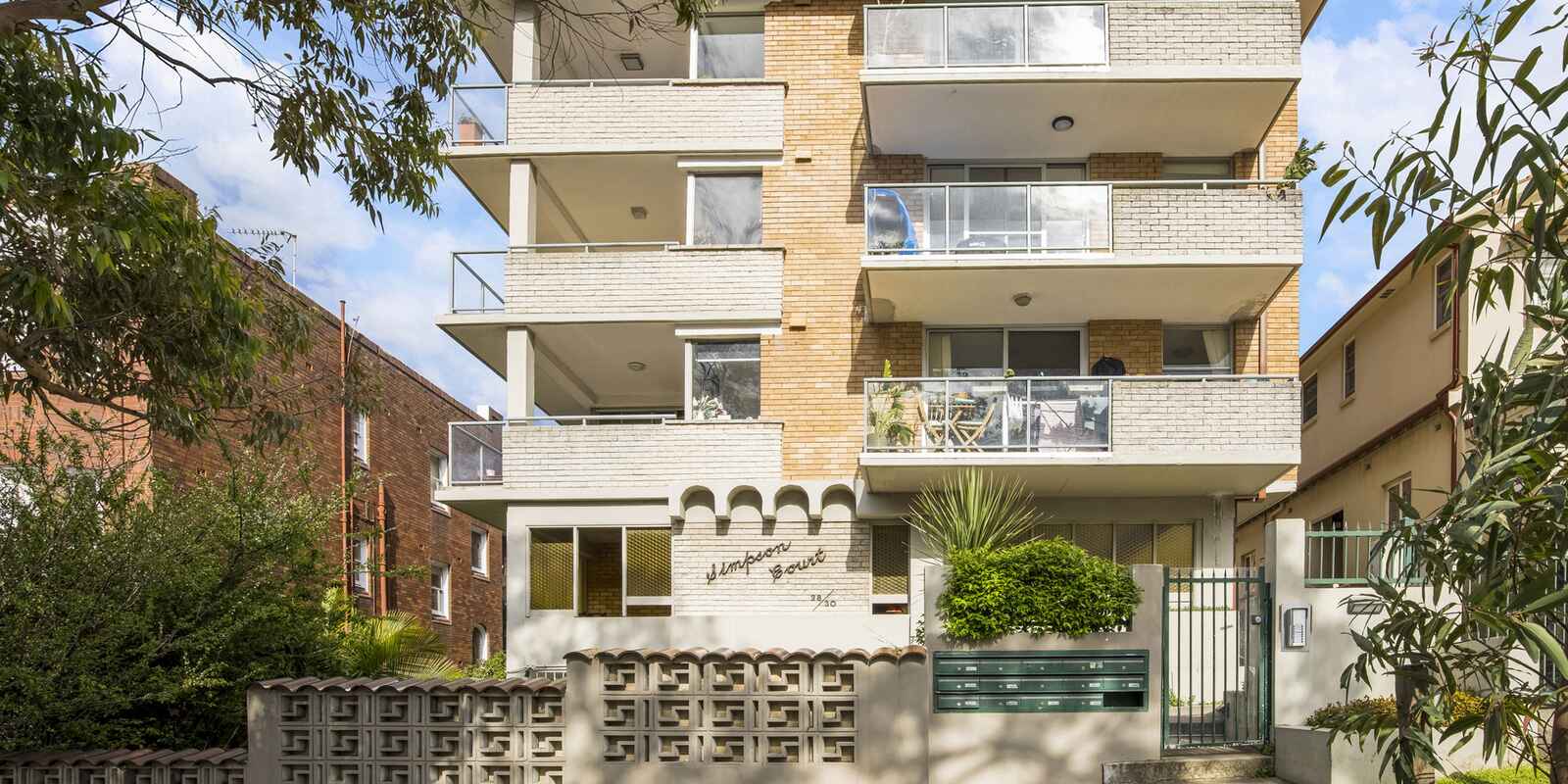 8/28 Simpson Street Bondi Beach