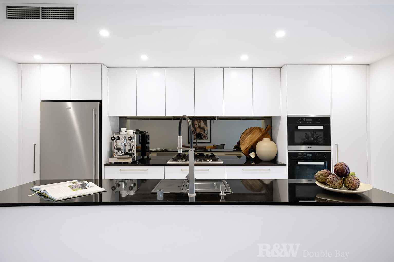 606/1A Clement Place Rushcutters Bay