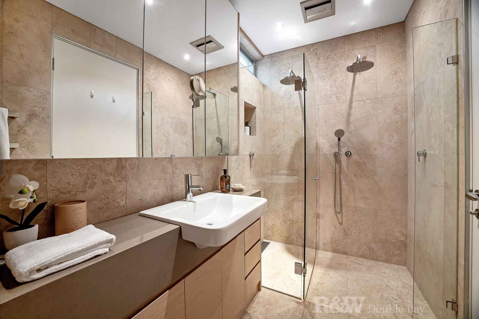 37 Drumalbyn Road Bellevue Hill