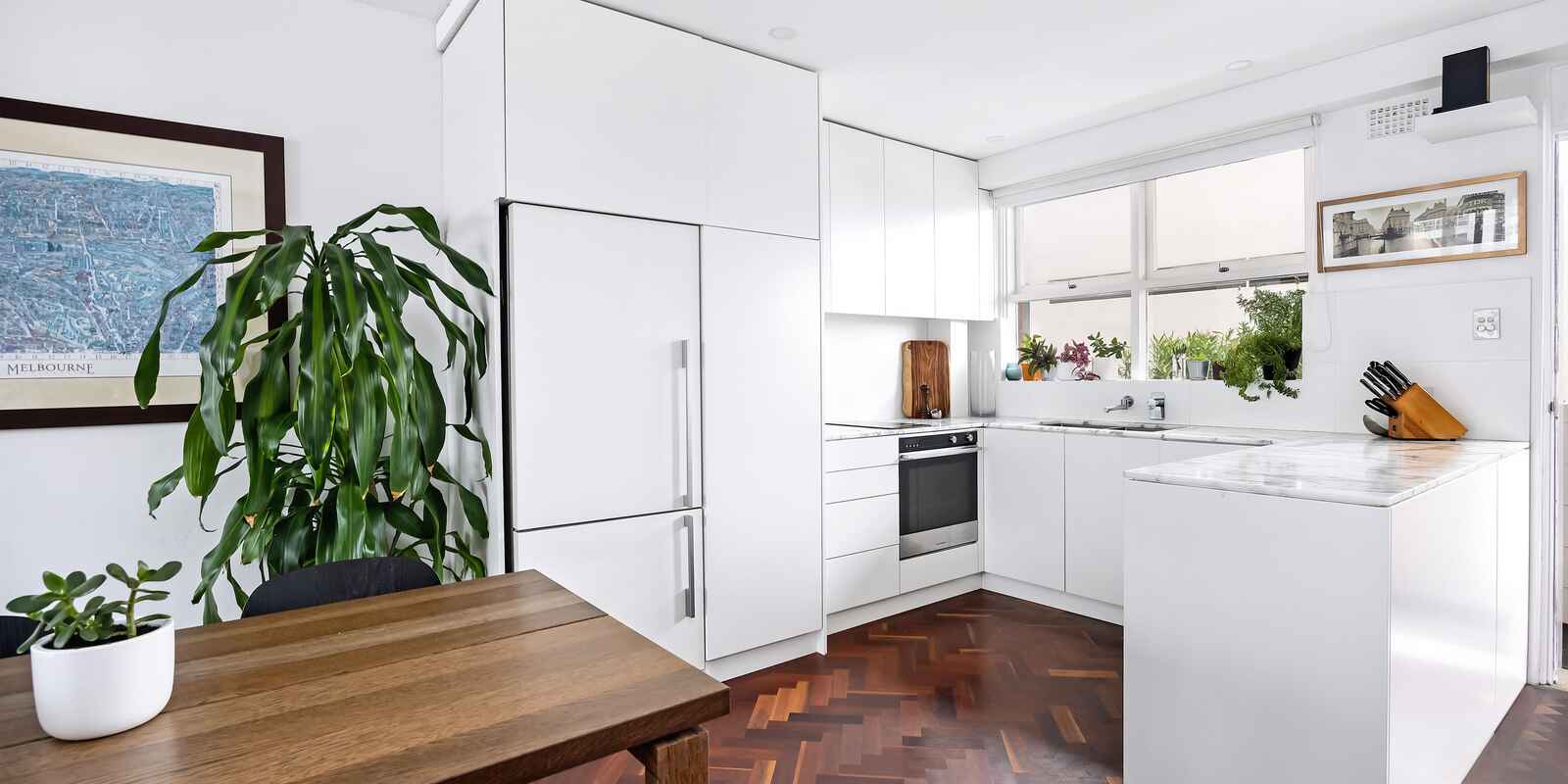 10/2 Annandale Street Darling Point