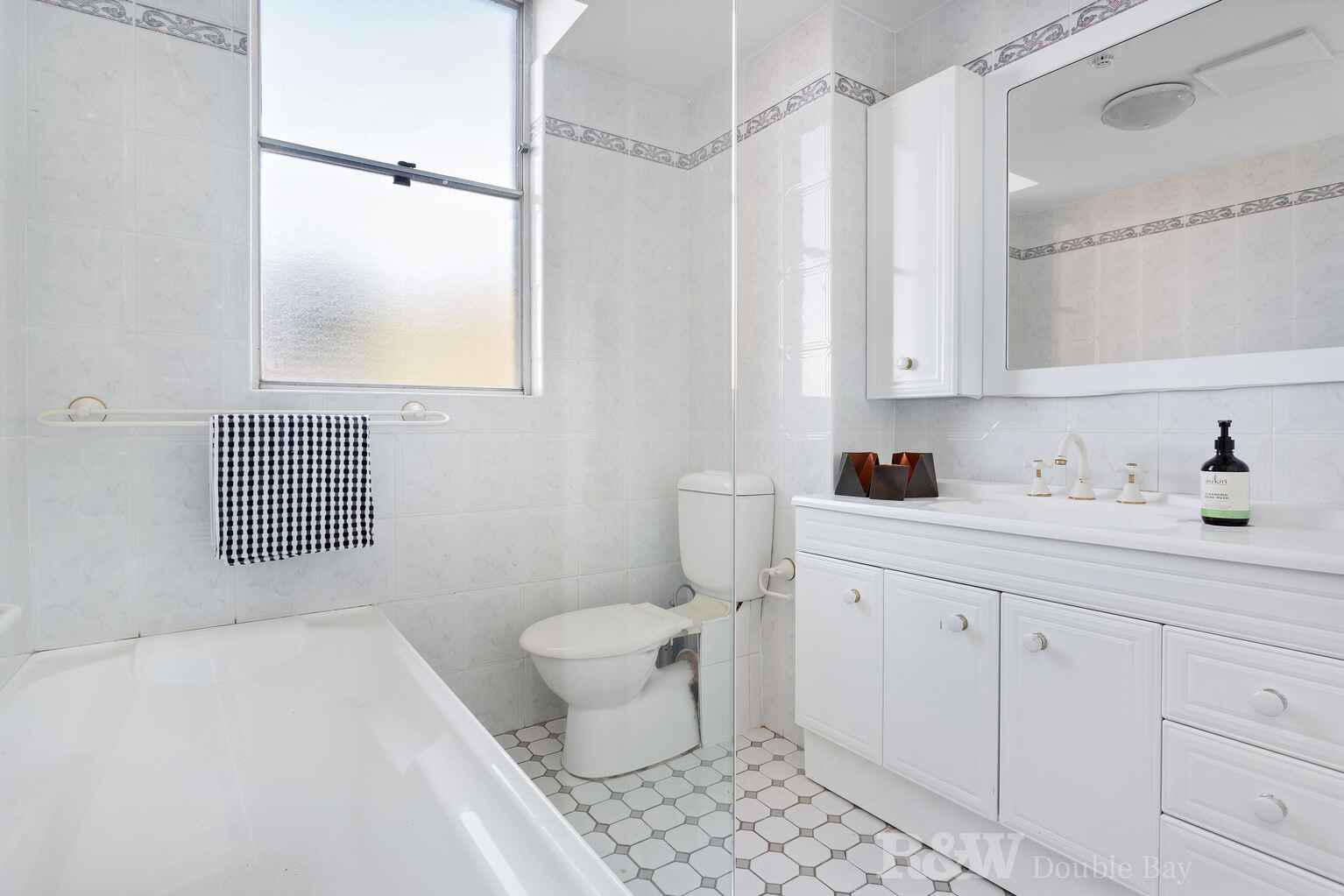 9/6 Trelawney Street Woollahra