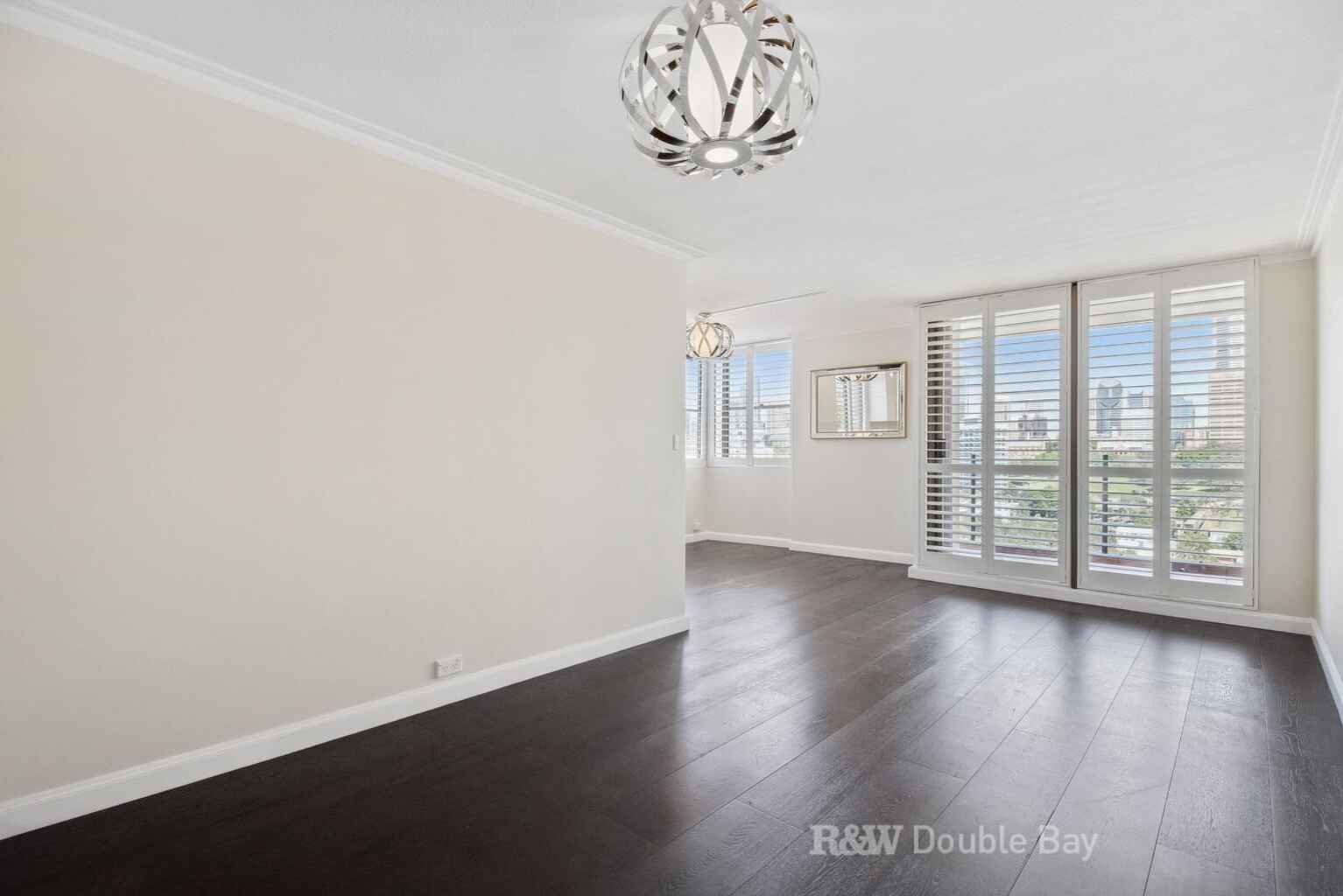  1605/73 Victoria Street  Potts Point