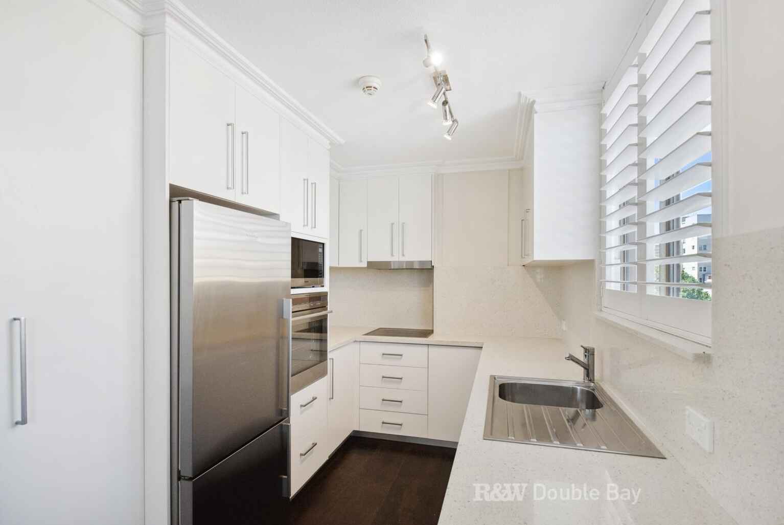  1605/73 Victoria Street  Potts Point