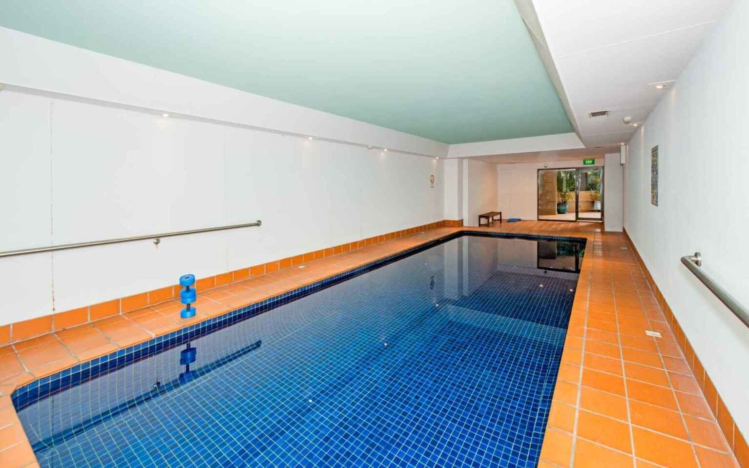  1605/73 Victoria Street  Potts Point