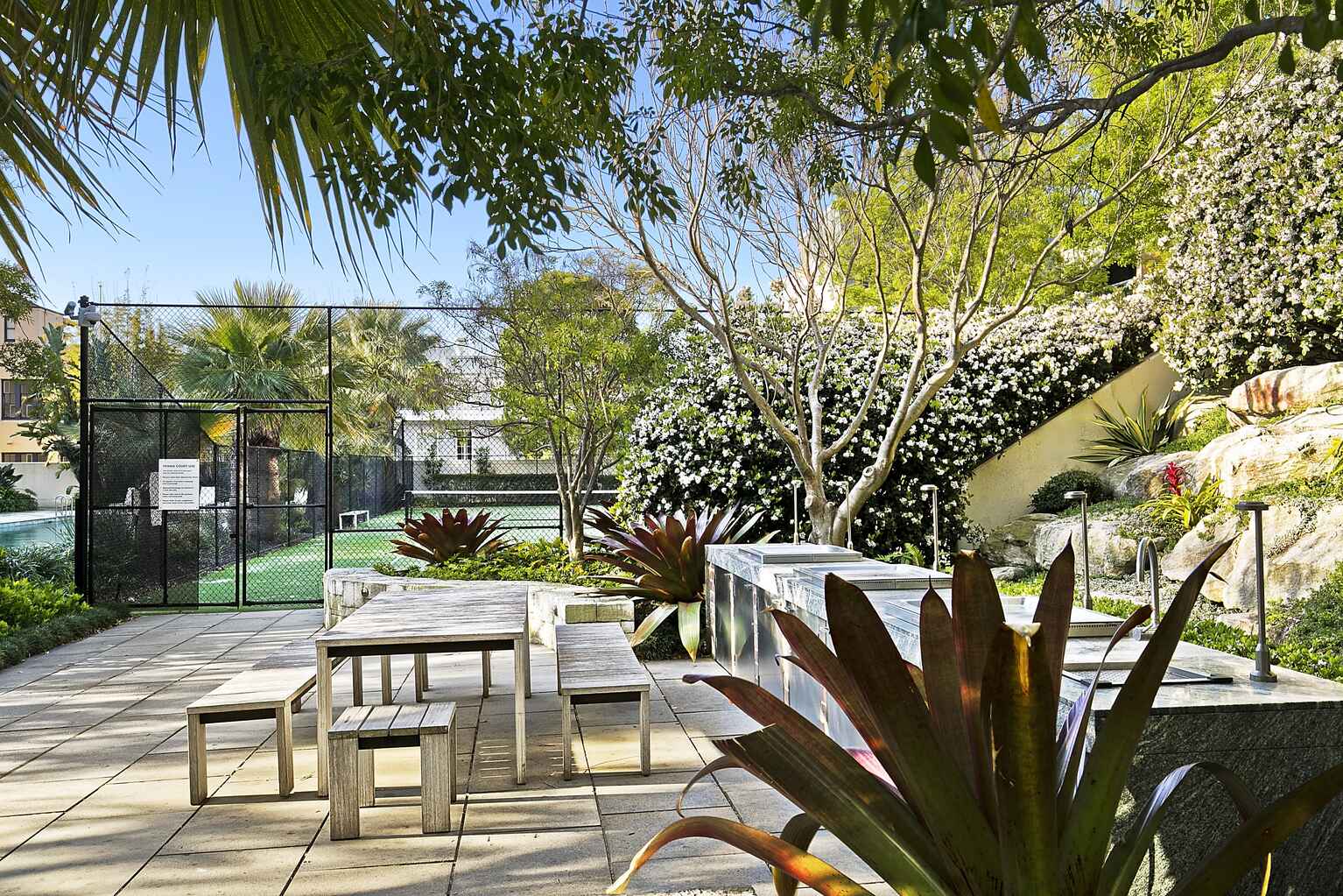 2705/184 Forbes Street Darlinghurst 2705/184 Forbes Street Darlinghurst