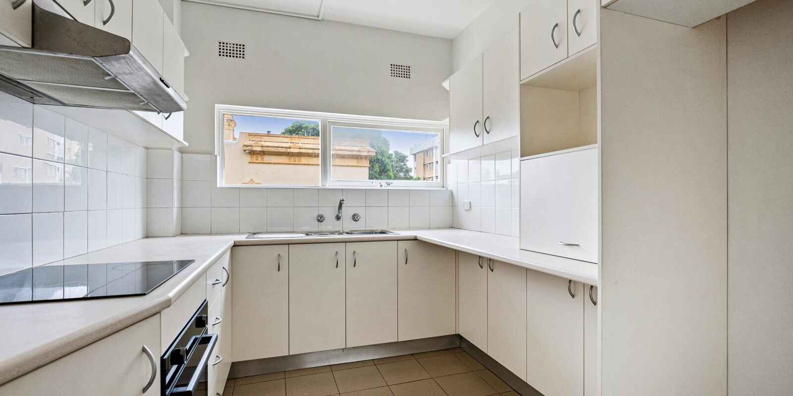 12/3 Ocean Street North Bondi
