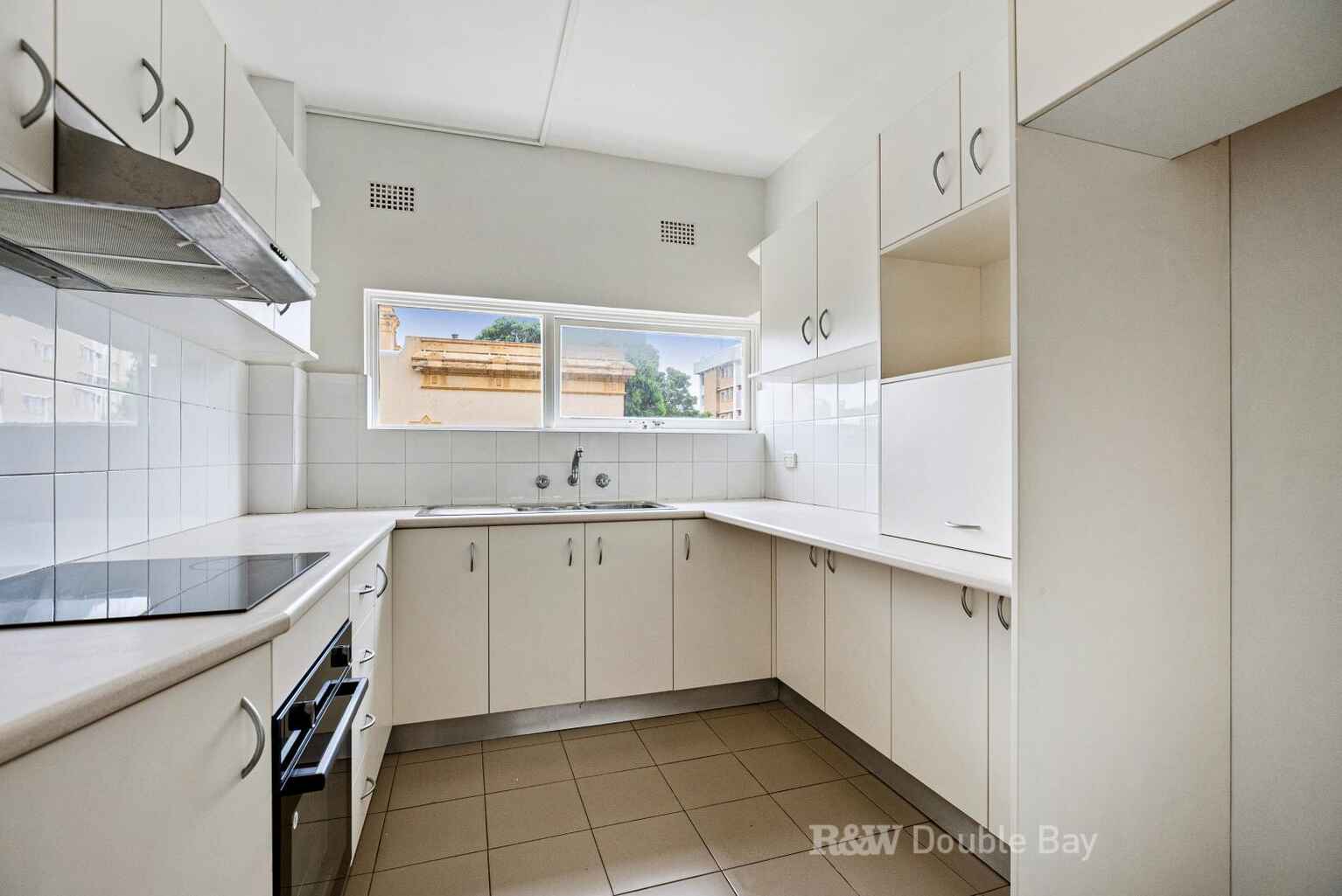 12/3 Ocean Street North Bondi