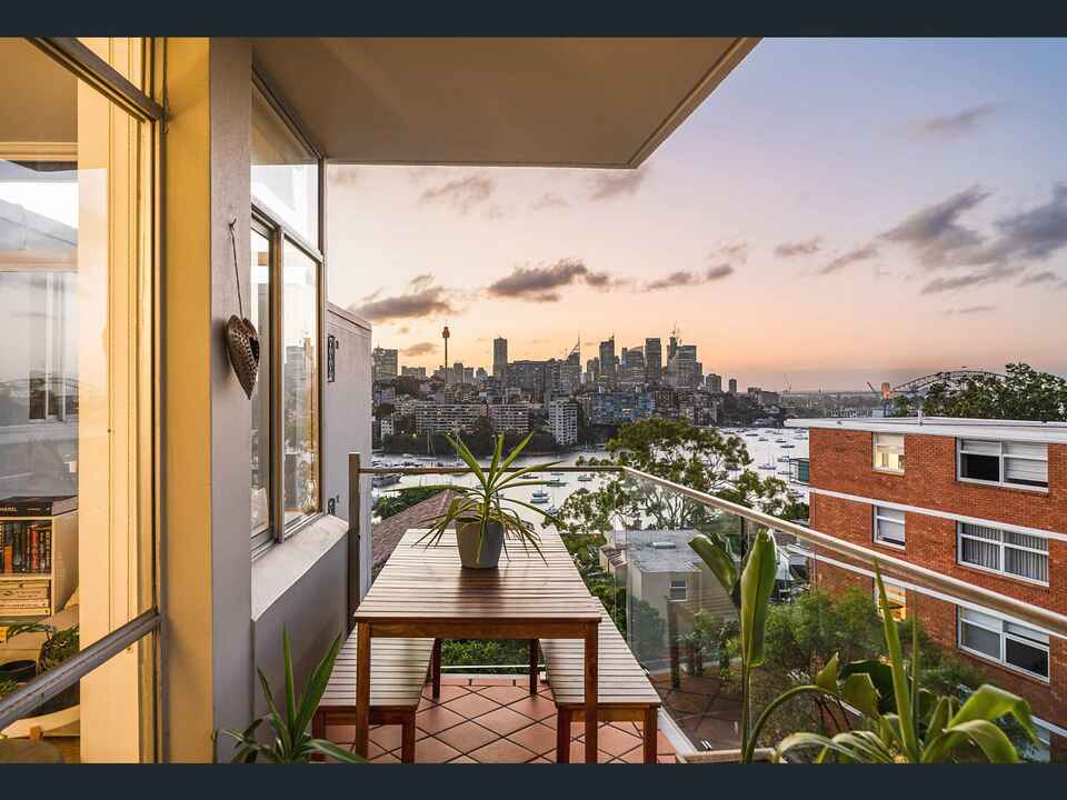 17/50 Darling Point Road  Darling Point