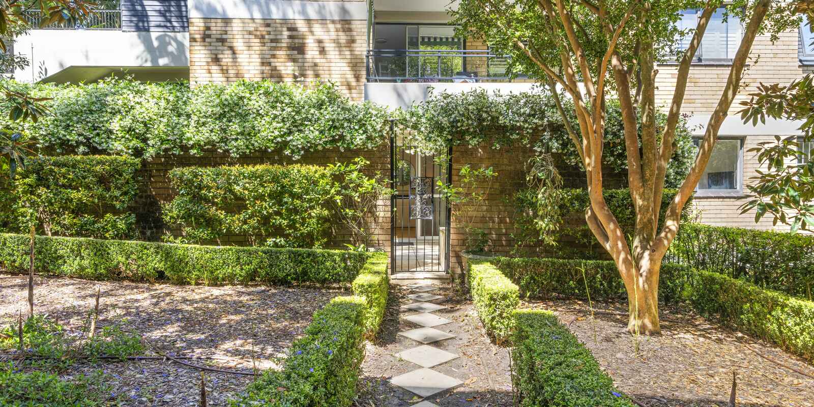 Denholm 5/54 Darling Point Road Darling Point Denholm 5/54 Darling Point Road Darling Point