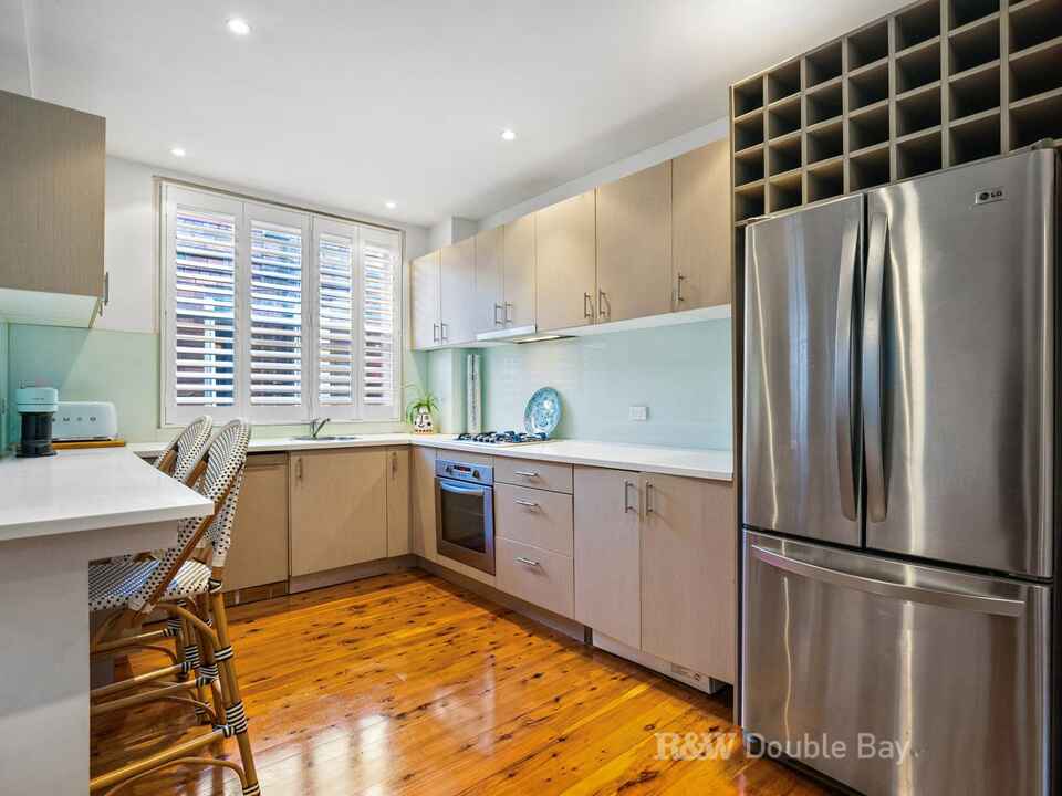 8/12 Manion Avenue Rose Bay