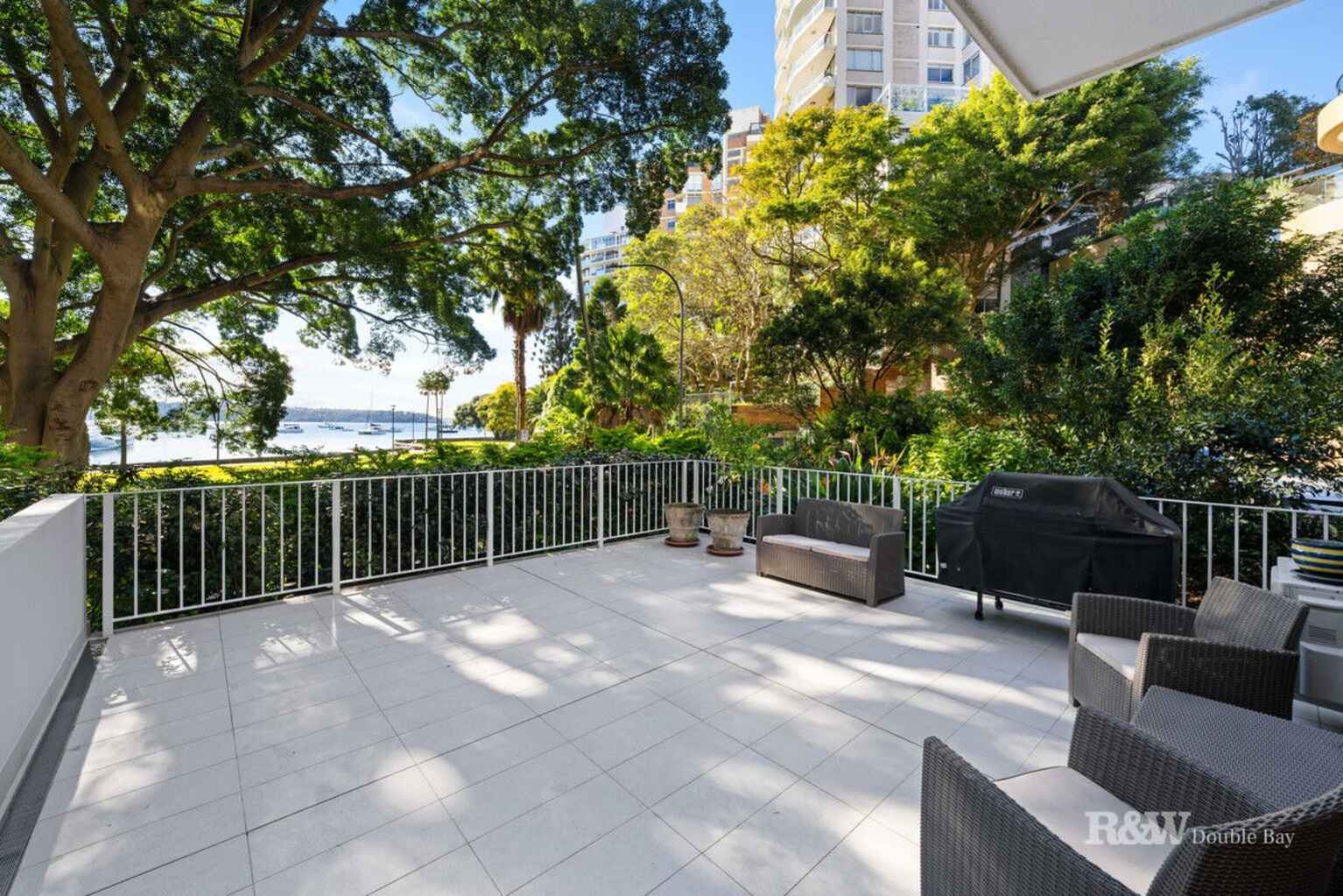 2/5-7 Esplanade Elizabeth Bay