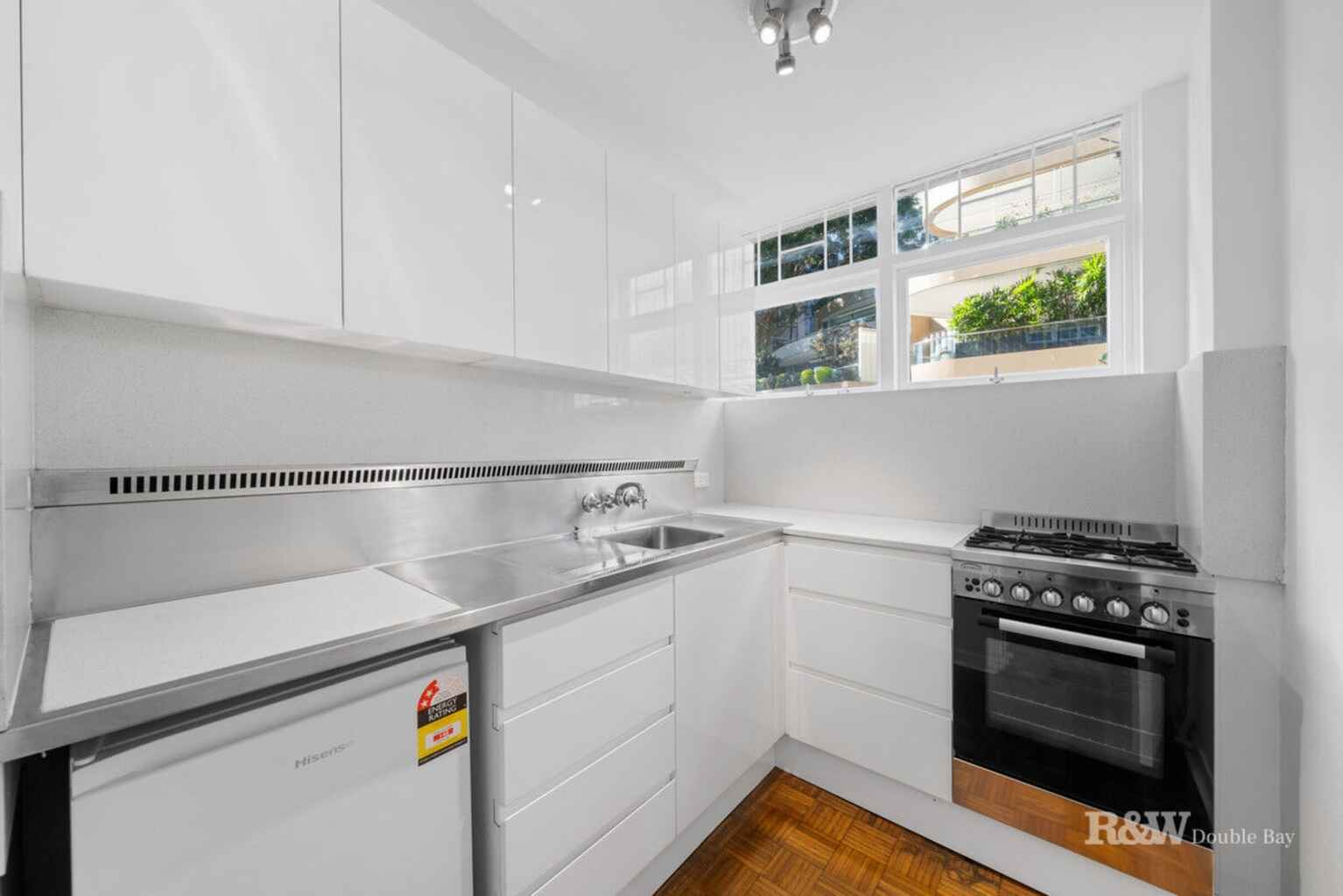 2/5-7 Esplanade Elizabeth Bay