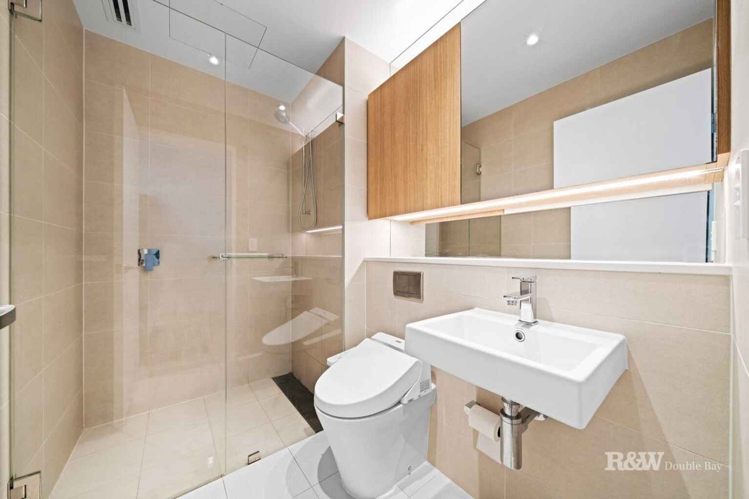 B602/20 O'Dea Avenue Waterloo