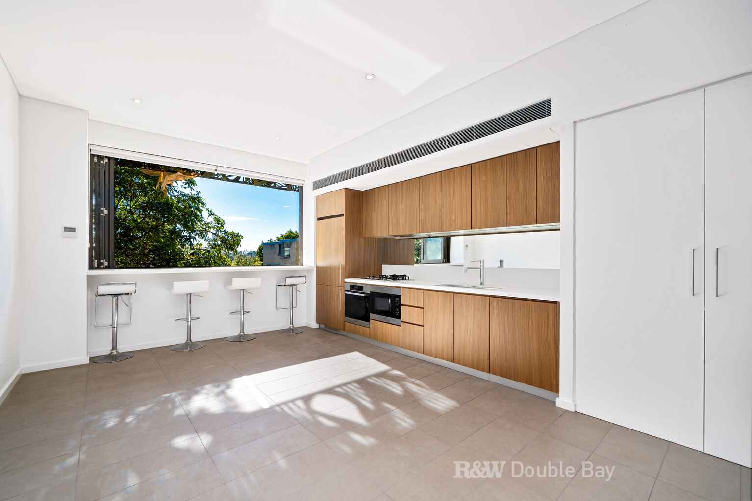2/230 New South Head Road Edgecliff