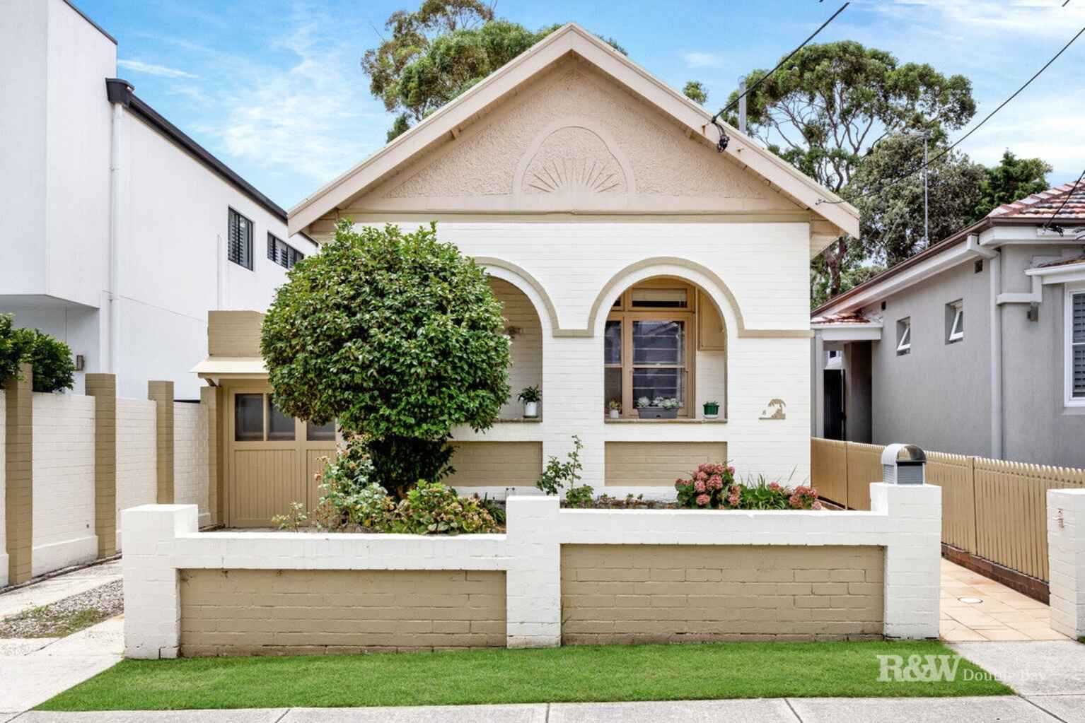 8 Roberts Street Rose Bay 8 Roberts Street Rose Bay