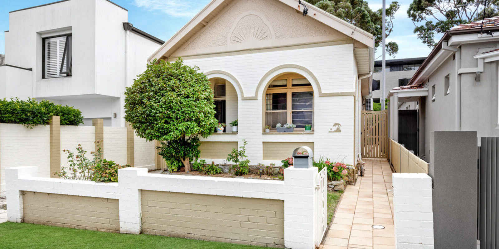 8 Roberts Street Rose Bay 8 Roberts Street Rose Bay