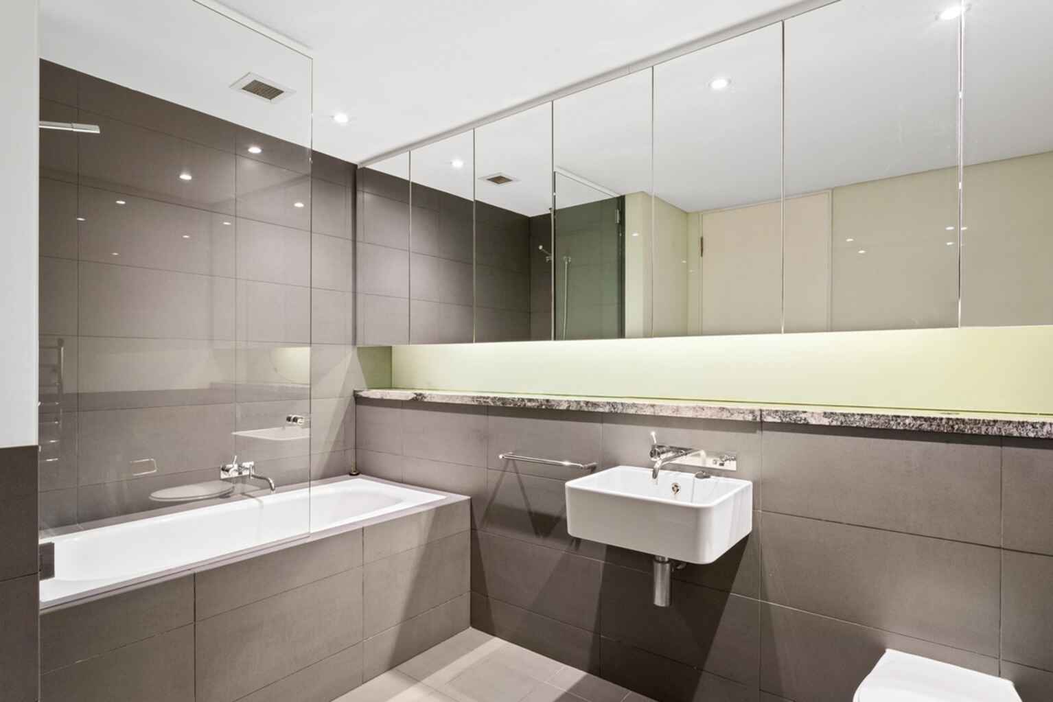 17/232-234 Campbell Parade Bondi Beach