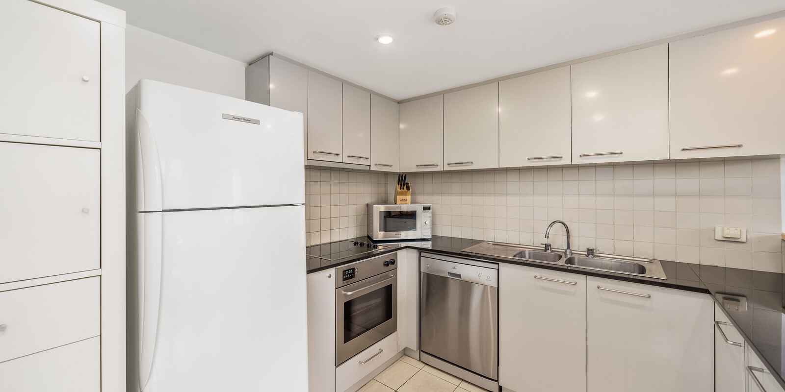 8/107 Darling Point Road Darling Point