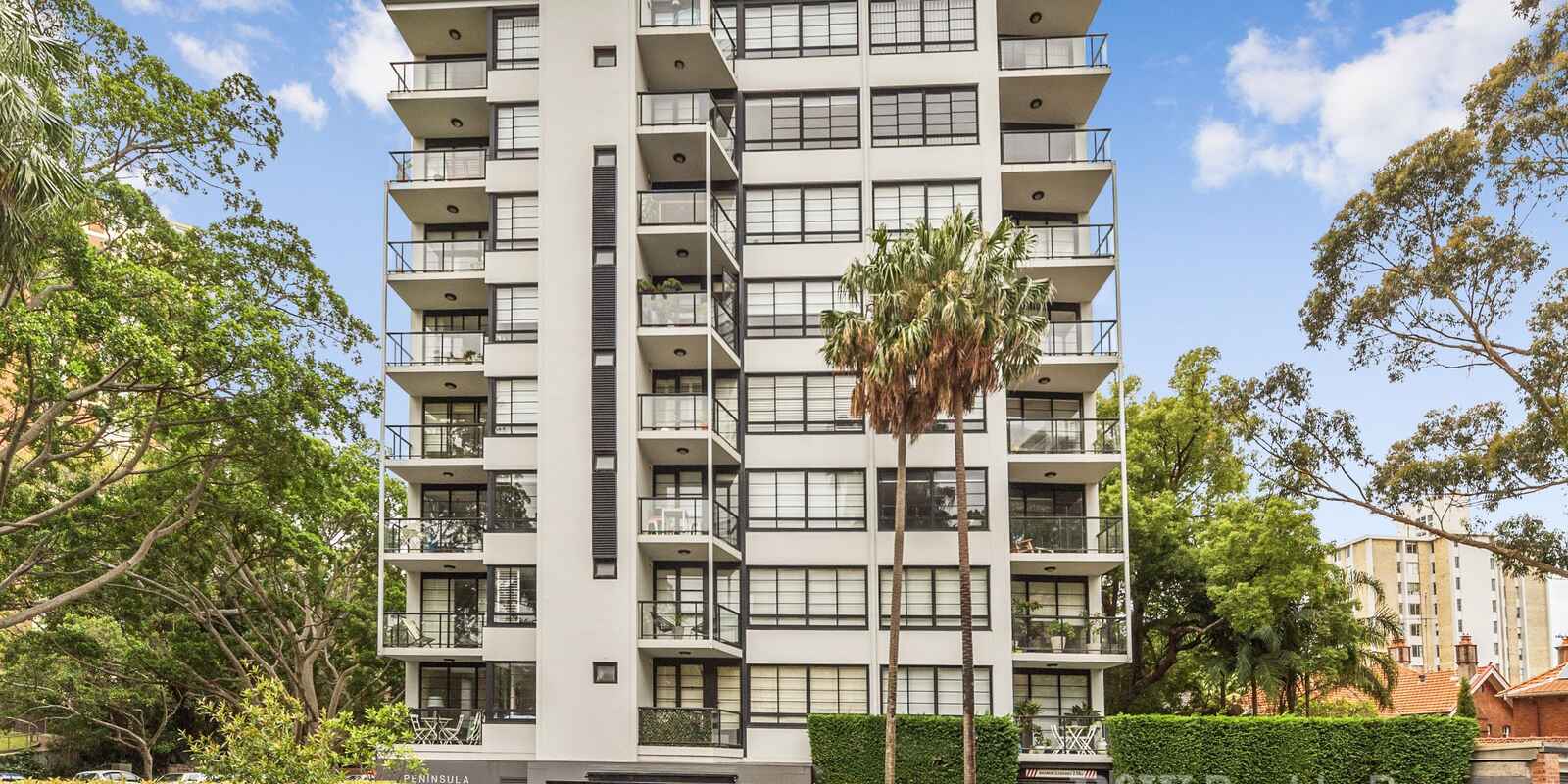 8/107 Darling Point Road Darling Point