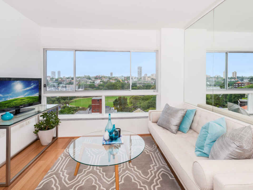 67/51 Roslyn Gardens Elizabeth Bay