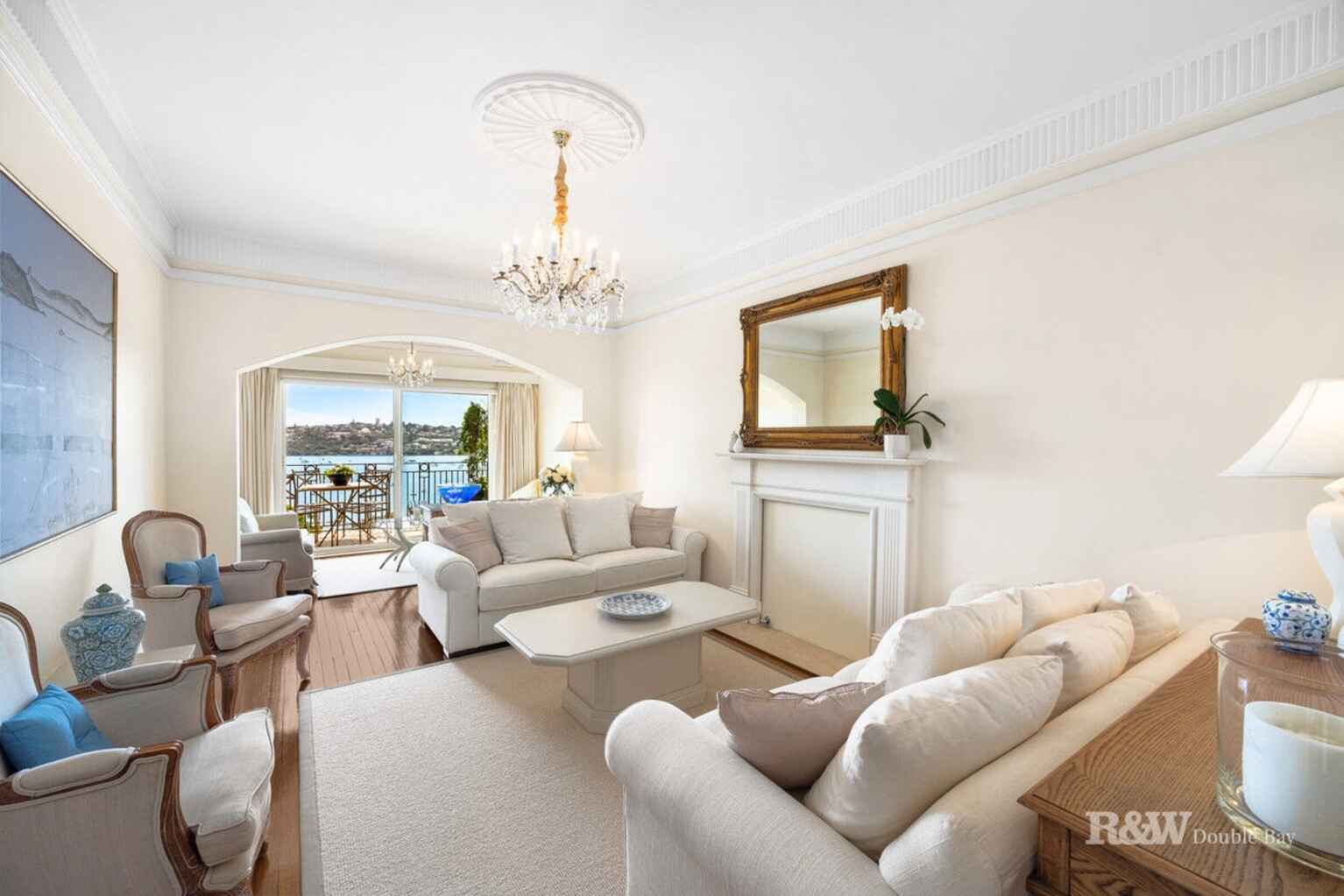 7/4 Aston Gardens Bellevue Hill