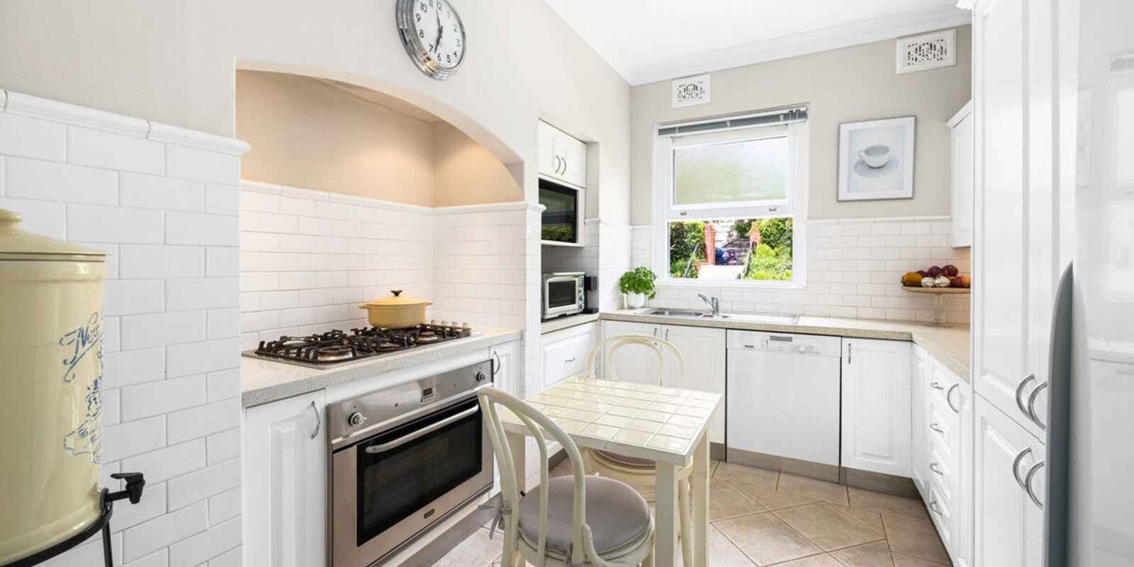 7/4 Aston Gardens Bellevue Hill