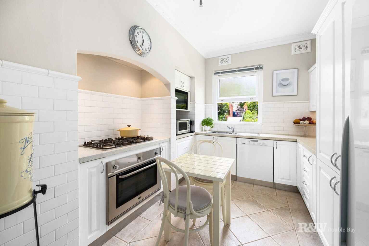 7/4 Aston Gardens Bellevue Hill
