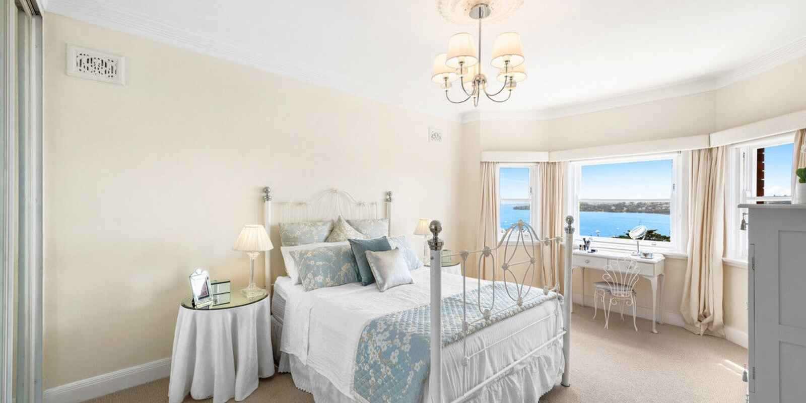 7/4 Aston Gardens Bellevue Hill